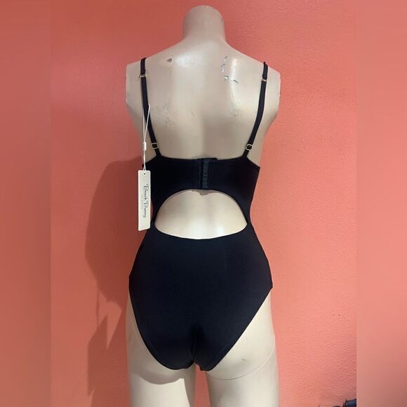 BEACH BUNNY ONE PIECE BIKINI SUIT.. - Picture 4 of 6